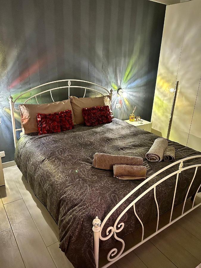 B8 Apartment Бари Екстериор снимка