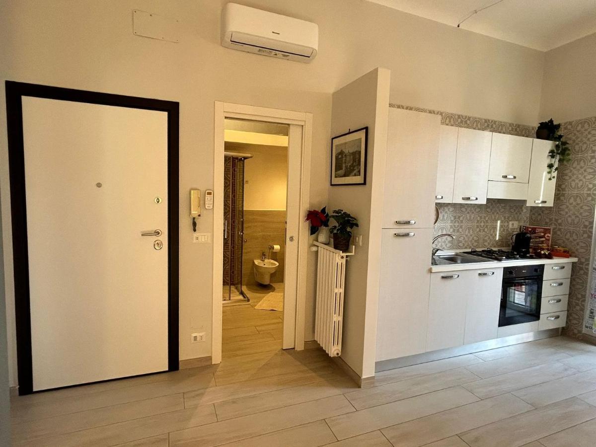 B8 Apartment Бари Екстериор снимка