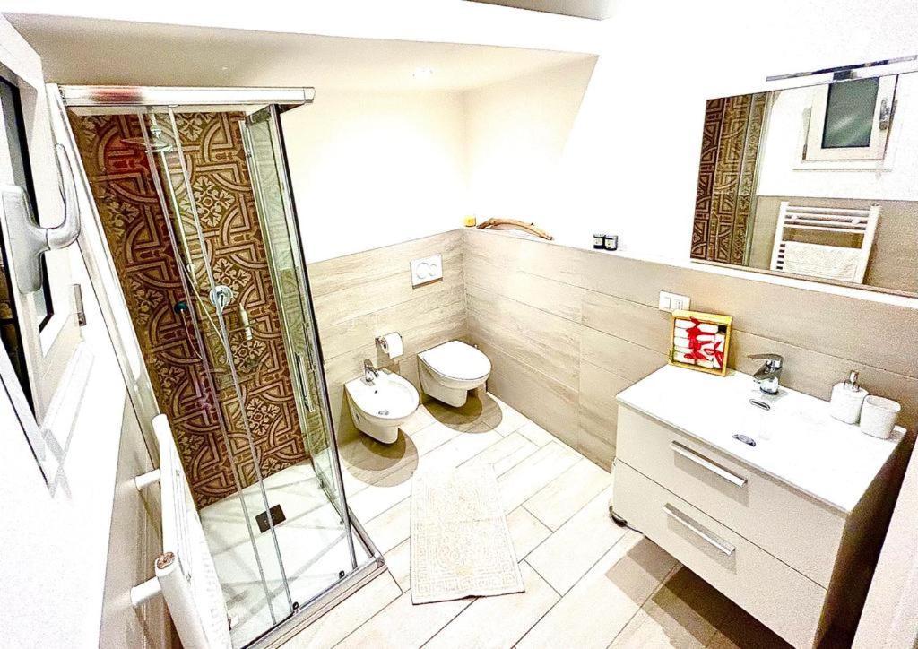 B8 Apartment Бари Екстериор снимка